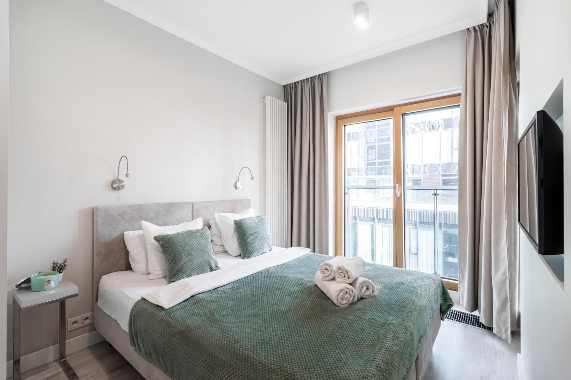 Golden Apartments -City Center - Mennica Residence วอร์ซอ ภายนอก รูปภาพ