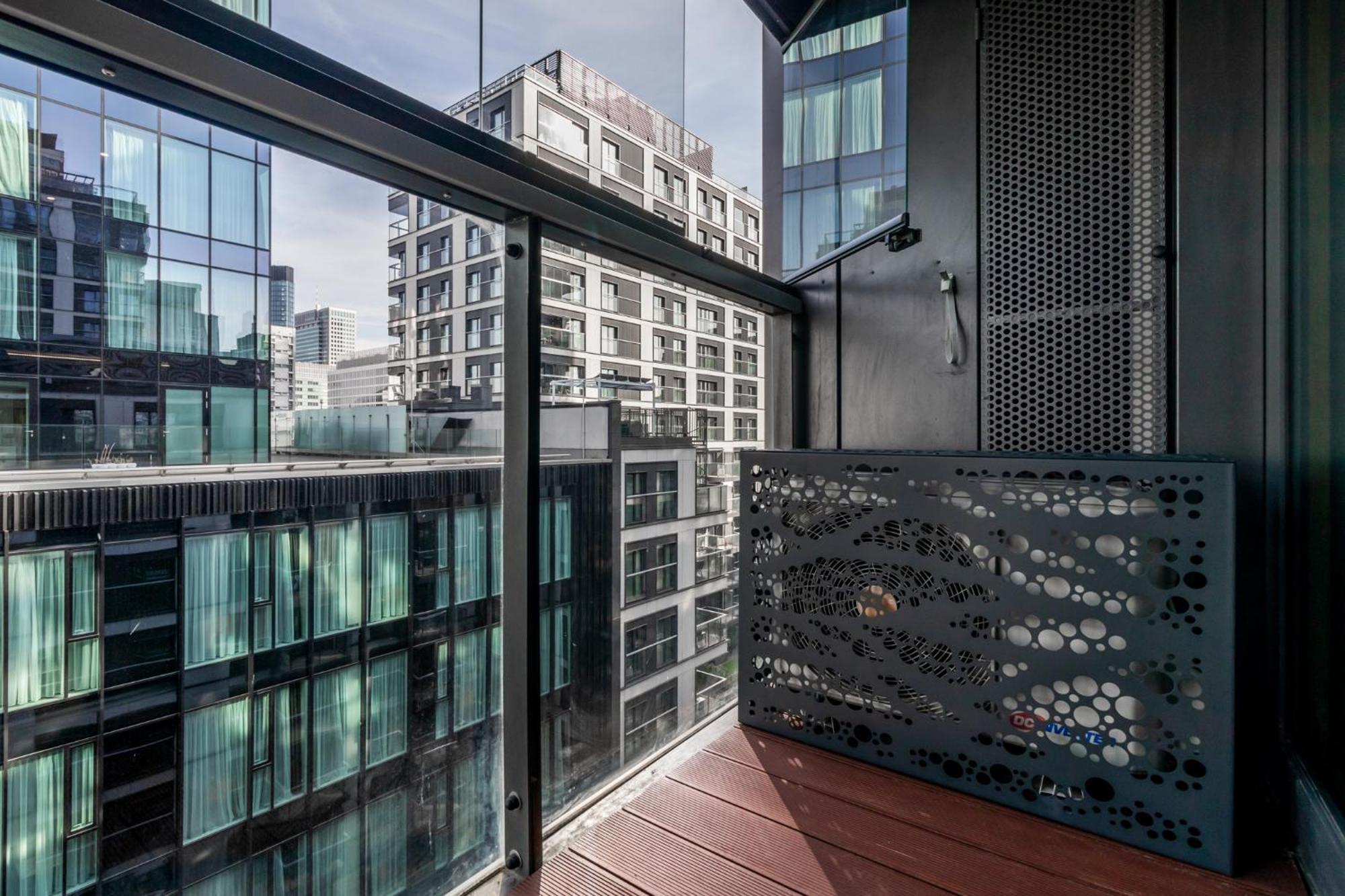 Golden Apartments -City Center - Mennica Residence วอร์ซอ ภายนอก รูปภาพ
