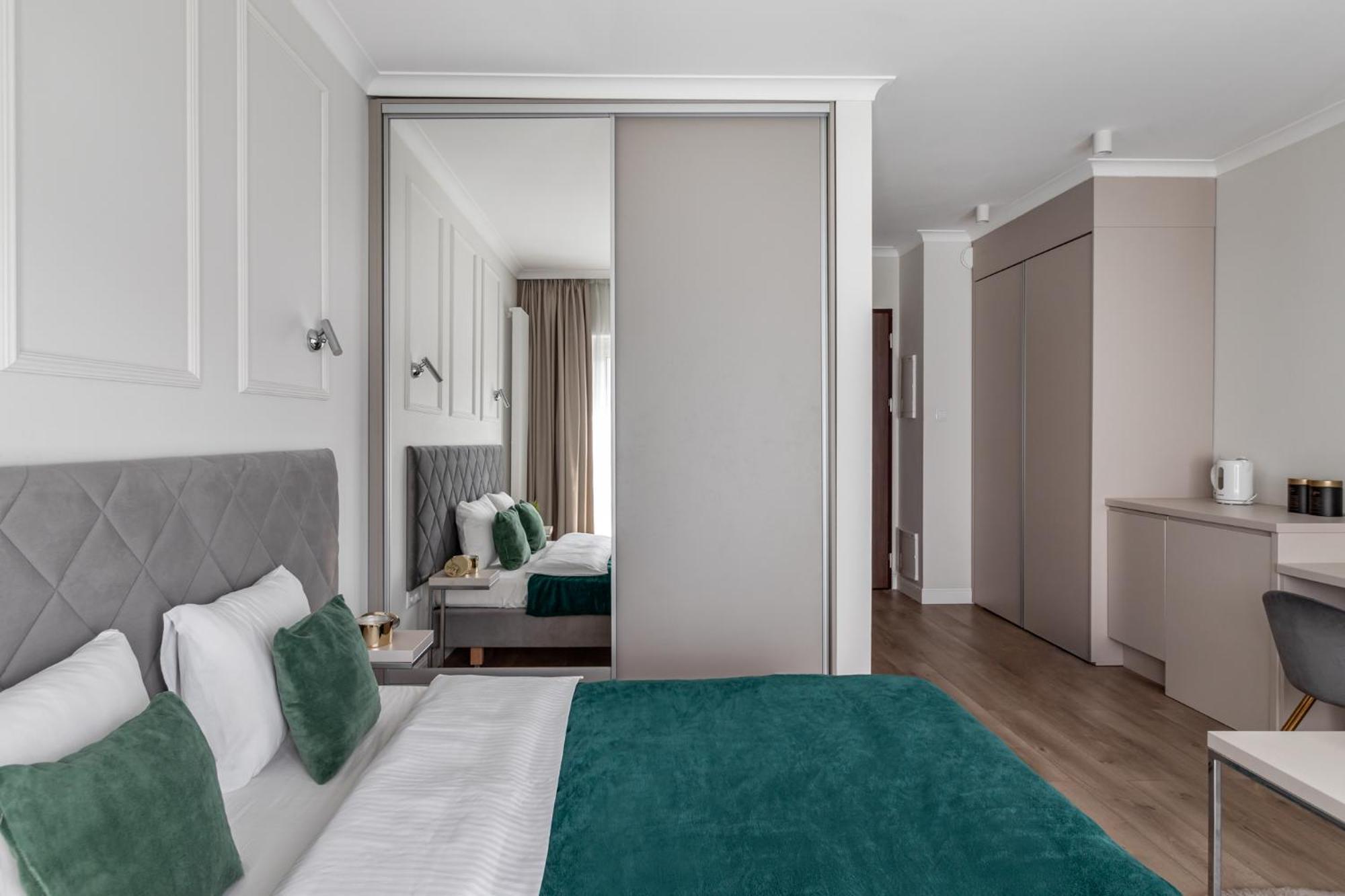 Golden Apartments -City Center - Mennica Residence วอร์ซอ ภายนอก รูปภาพ