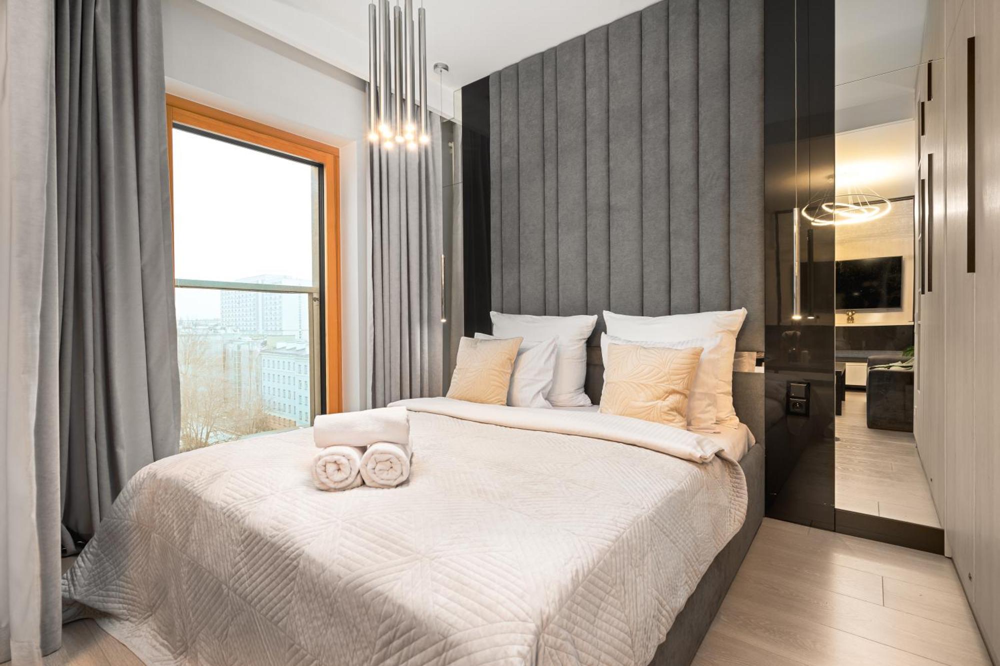 Golden Apartments -City Center - Mennica Residence วอร์ซอ ภายนอก รูปภาพ